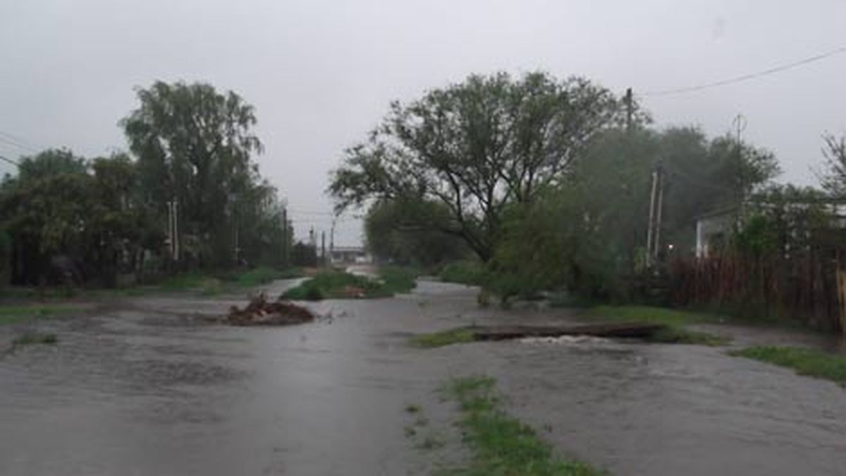 Hay Evacuados Por Las Intensas Lluvias Rige Alerta Amarilla