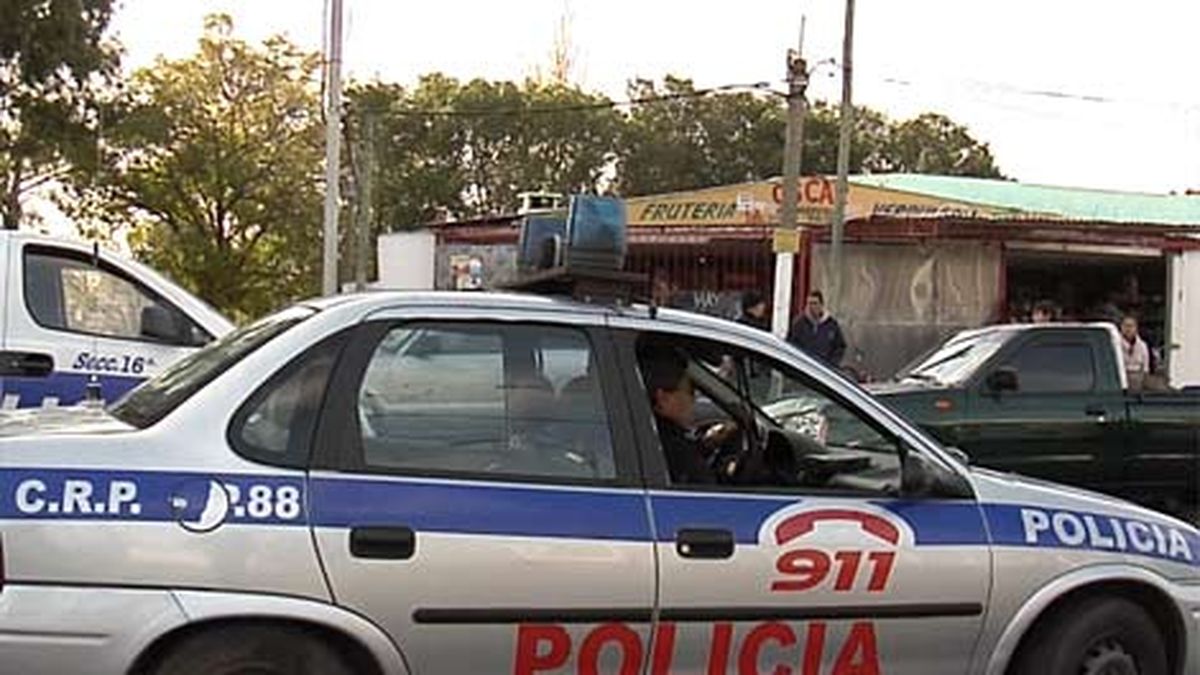 Policía atrapó a dos de tres jóvenes que balearon a un repartidor