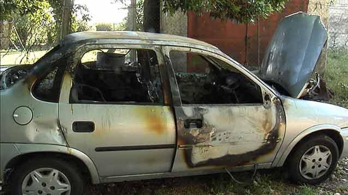 Hallan Carbonizado A Un Hombre En El Asiento De Atr S De Un Auto