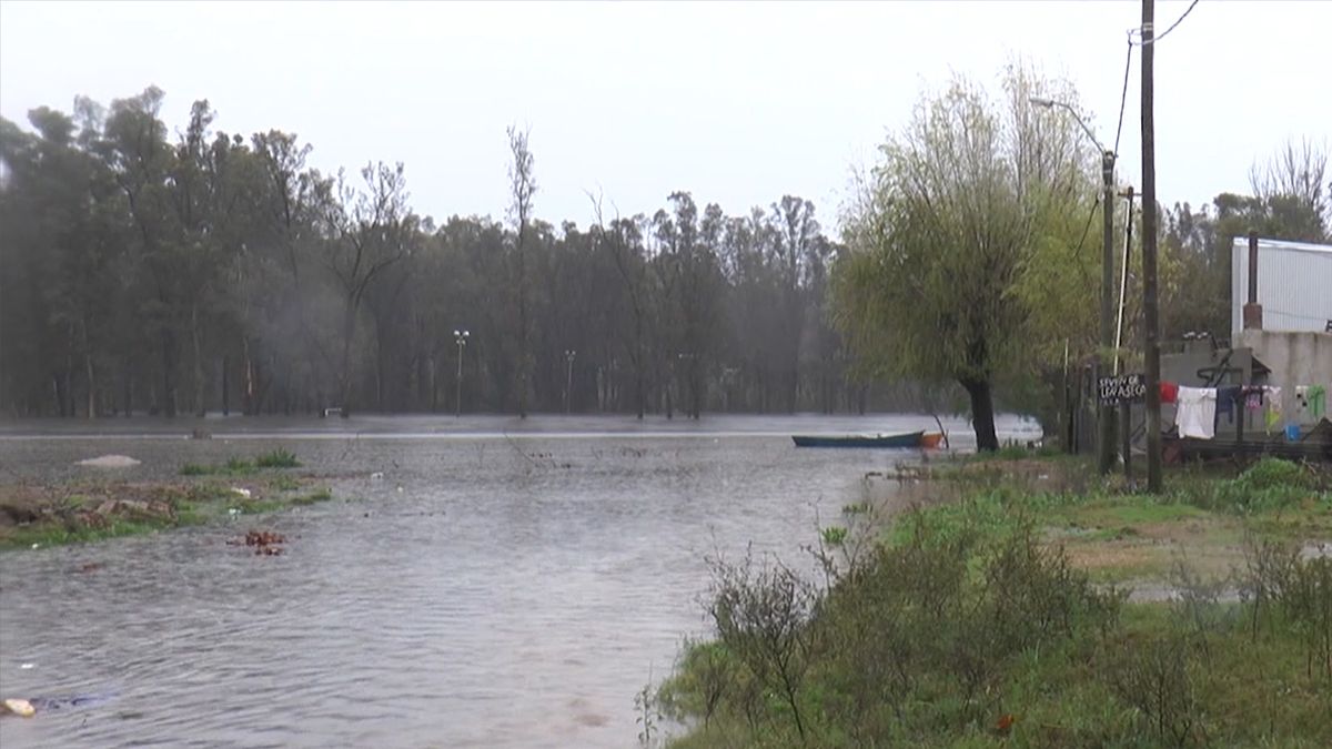 Inundaciones en Artigas Paysandú y Salto 3 442 personas continúan