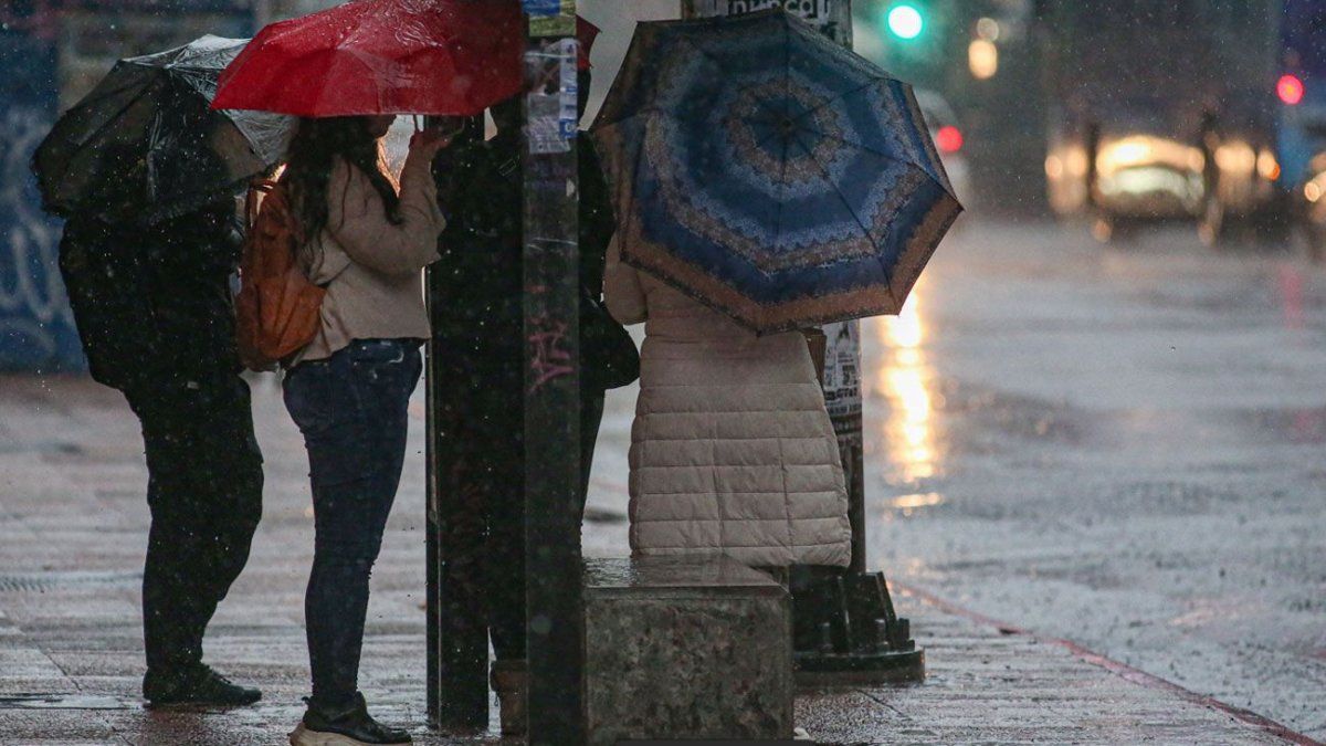 Hay alertas naranja y amarilla de Inumet para gran parte del país por