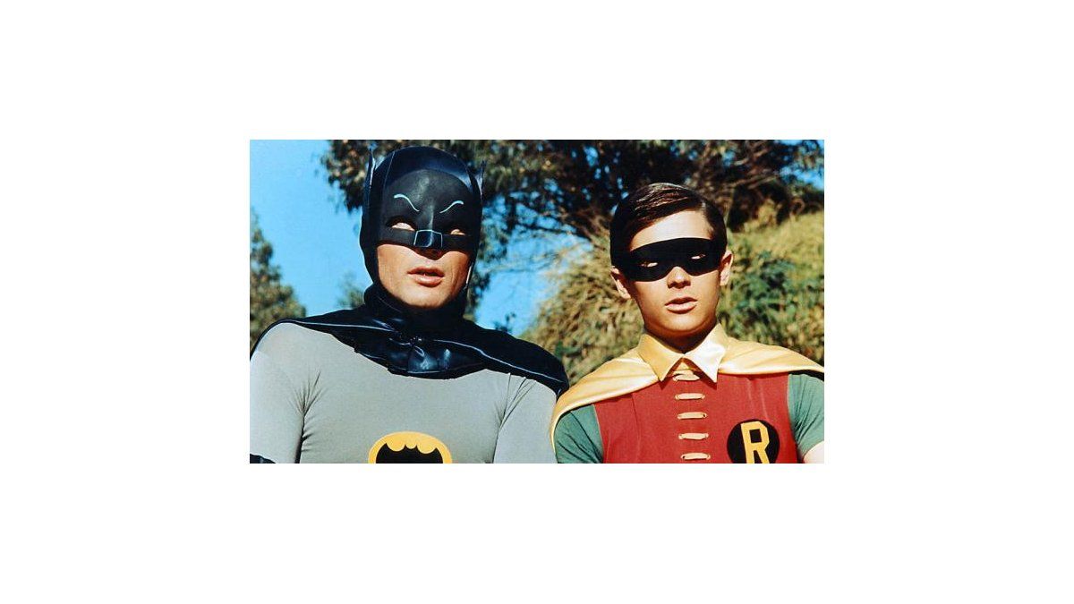 Batman Y Robin En Su Batimovil Cancion