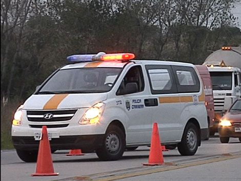 Resultado de imagen para policia caminera foto accidente