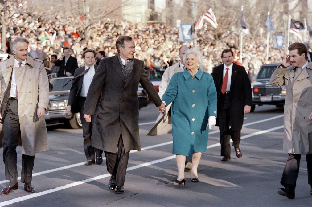 Barbara Bush y George Bush llegan a la Casa Blanca Barbara Bush y George Bush llegan a la Casa Blanca