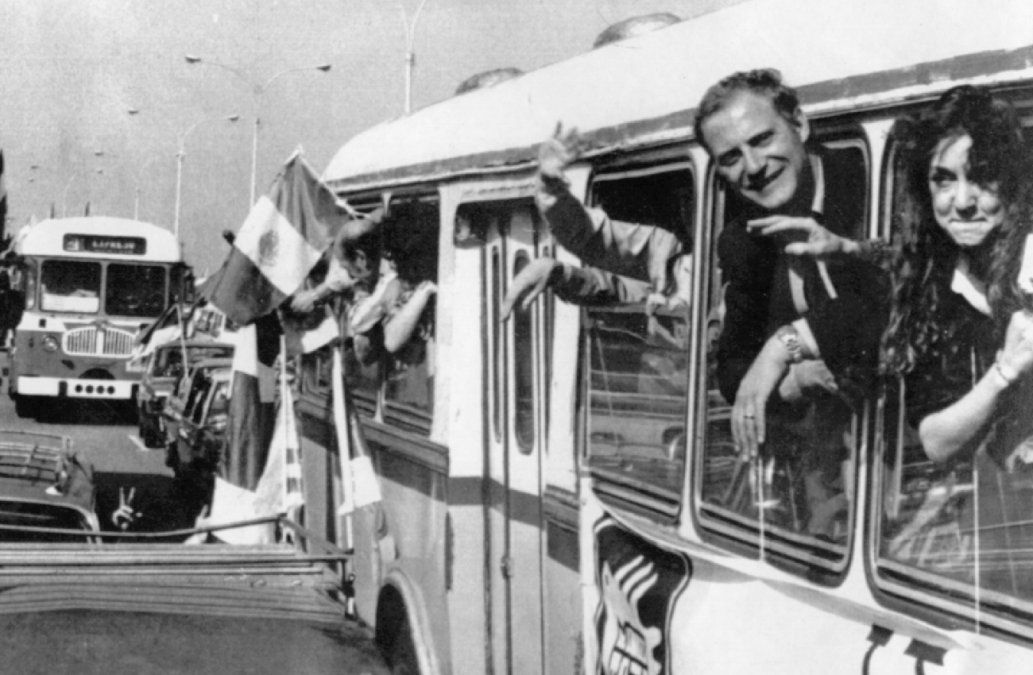 Retorno de El Galpón a Uruguay. Octubre de 1984.