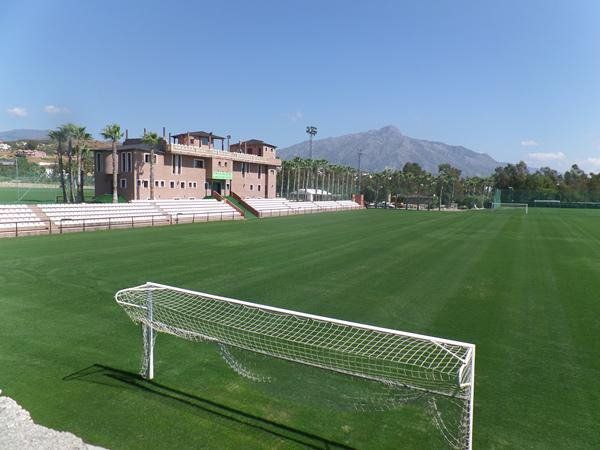 Marbella Football center un complejo deportivo con varias canchas. AFA dice que no costará un peso.