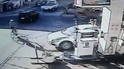 impresionante accidente entre un auto y un caballo que tiraba de un carrito, en florida