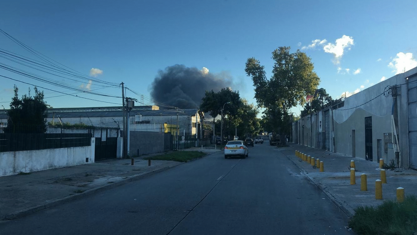 incendio fabrica jardines del hipódromo