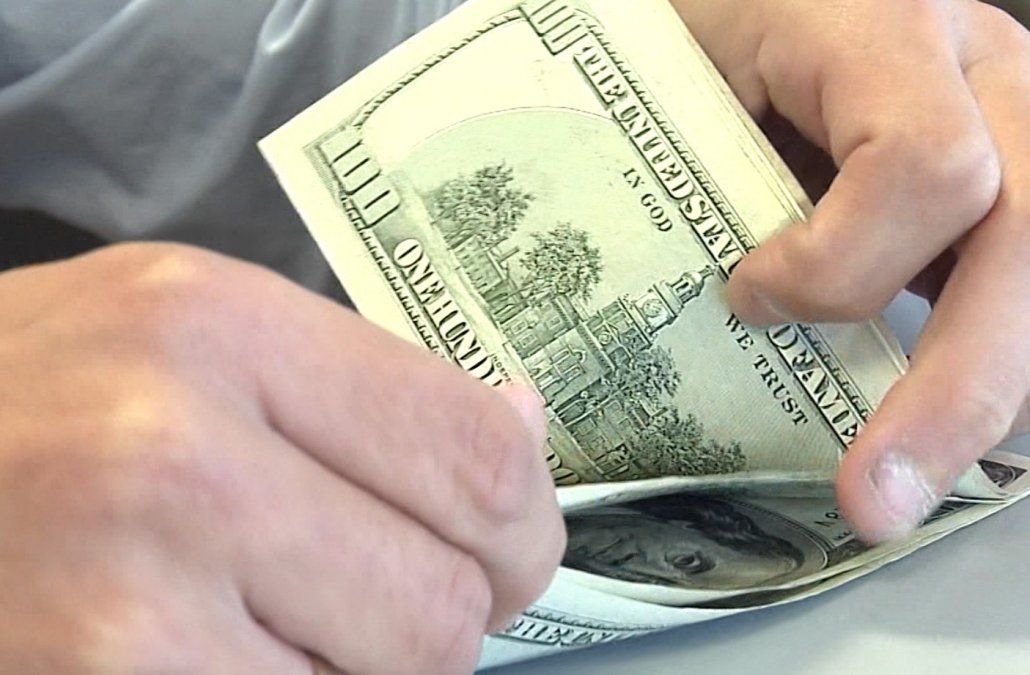 Octogenarios estafados con el Cuento del tio: entregaron U$S 30 mil, 5 mil euros y alhajas