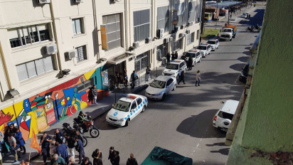 desalojan edificio en ciudad vieha donde vendian drogas