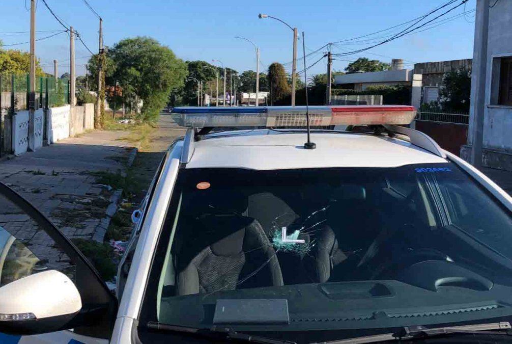 Así quedó el móvil de Policía que realizaba la persecución