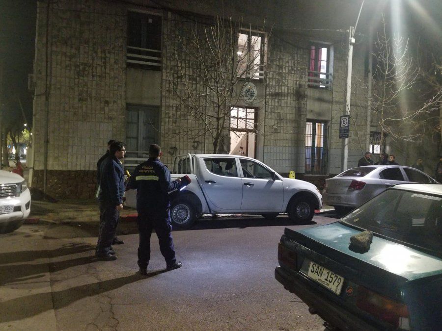 Policía Científica realiza pericias para determinar número de disparos.