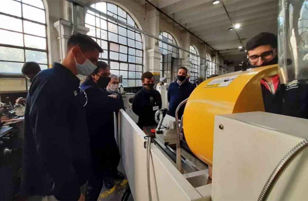 Lacalle Pou recorre instalaciones de Talleres Don Bosco