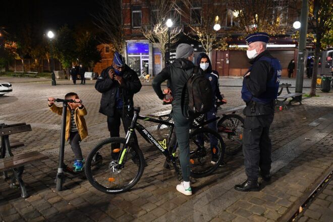 Un control policial en Bruselas, Bélgica, el 3 de noviembre de 2020©