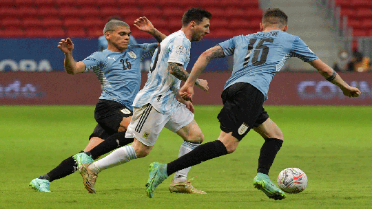 brian-ocampo-messi-copaamerica.gif