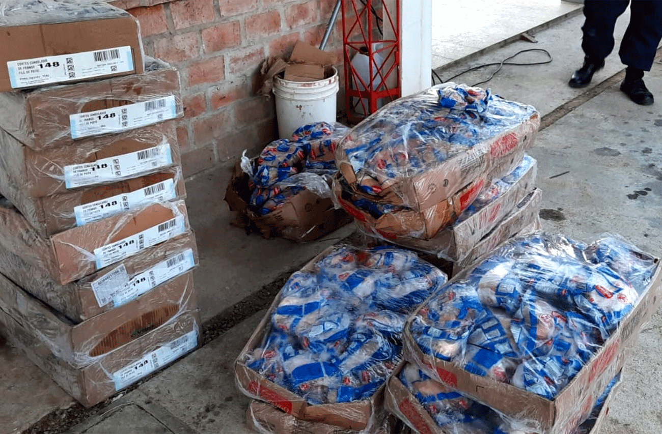 pollo-de-contrabando.gif