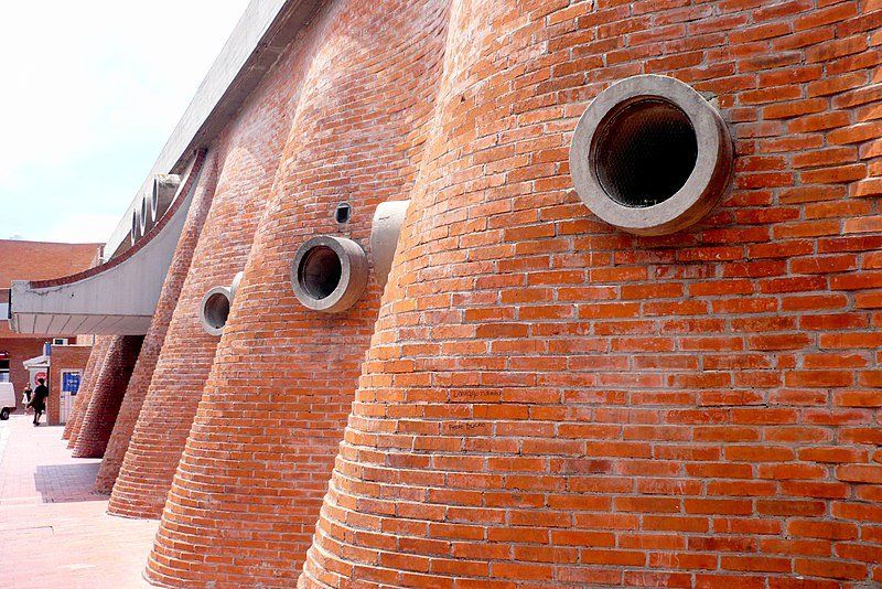 Montevideo Shopping, estilo Dieste contemporáneo. Foto: Andrés Franchi