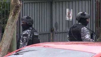 mono titi, 8 detenidos y droga incautada en allanamientos que buscan desarticular clan familiar