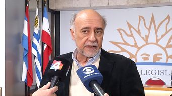 pi evaluo el presupuesto; mieres expreso preocupacion por plan de contingencia y tope de gasto