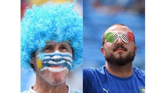 Así palpita el Arena Das Dunas con hinchas celestes y azzurri