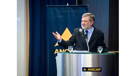 Ancap firmó contrato para comenzar búsqueda de hidrocarburos