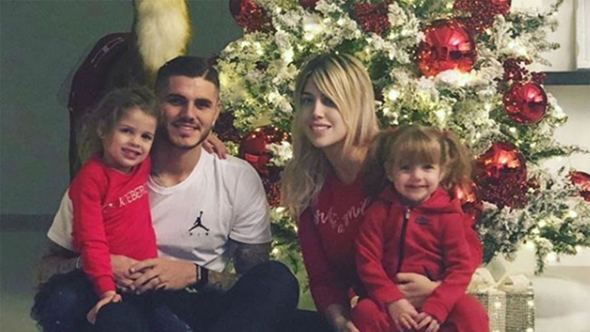 Wanda Nara y Mauro Icardi armaron el árbol de Navidad en familia