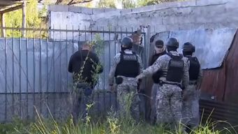 tres delincuentes armados rapinaron a un conductor en el marconi: uno no dejaba de apuntarme