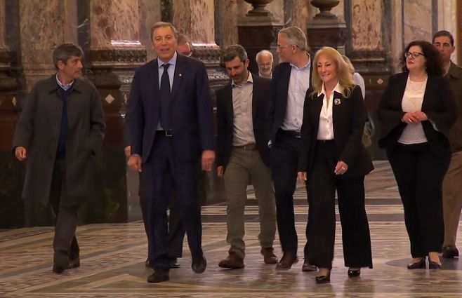 Cosse y Oddone en el Salón de los Pasos Perdidos del Palacio Legislativo. Foto: archivo Subrayado.