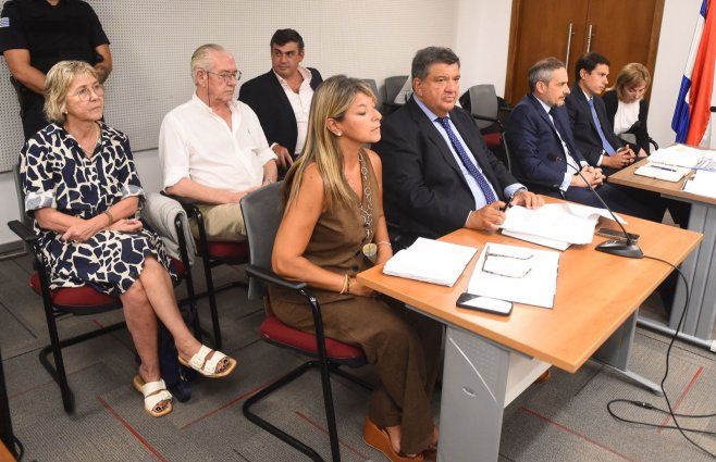 Extienden medidas cautelares para Pablo Carrasco, su esposa Ana Iewdiukow y la viuda de Gustavo Basso, Daniela Cabral. Foto: FocoUy