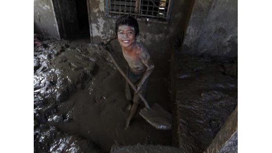 Tifón deja más de 1.000 muertos en Filipinas