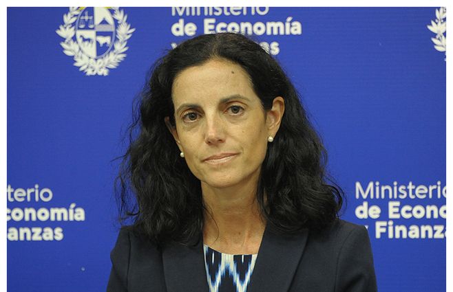 Azucena Arbeleche, jefa del equipo económico. La calificadora destaca su esfuerzo por establecer nuevas reglas fiscales