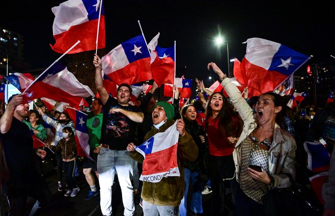 Chile-constitución-festejos-AFP.jpg