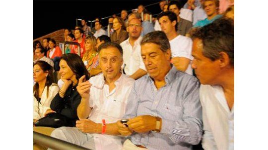 Calloia aseguró que seguirá en el BROU y fue a mirar tenis