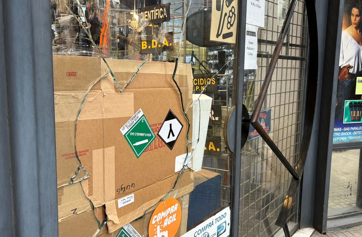 Ladrón robó un local que vende insumos para policías, lindero a la ex Cárcel Central en el Centro; hay un detenido