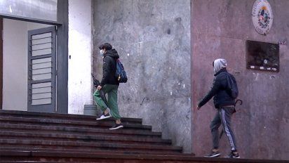este lunes volvieron 178.000 alumnos a los liceos y utu