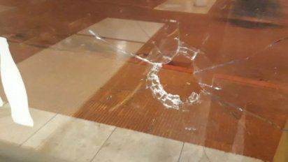 acribillan a comensales que cenaban en un bar en san martin y propios