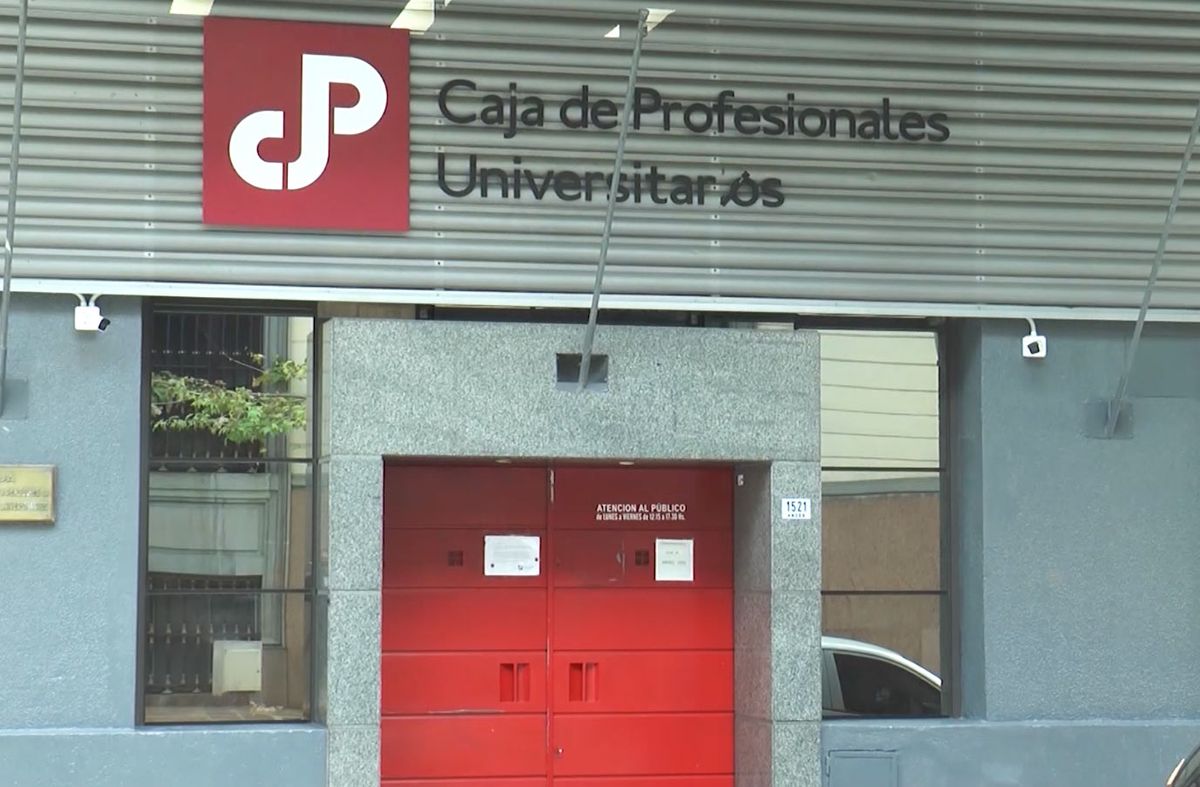 Gobierno firmó decreto para que quede sin efecto cobro de timbre de Caja de Profesionales para consultas médicas