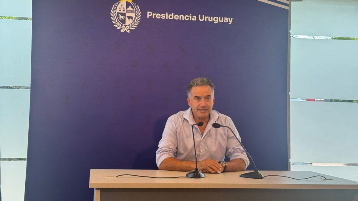 Orsi tras reunión del gabinete por situación Venezuela: “Uruguay mantiene una posición histórica” de no intervención y destacó defensa del derecho internacional