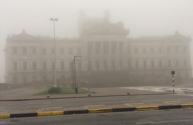 Palacio Legislativo, 8:30hs.