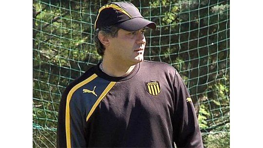 Peñarol no pudo con Juventud y empató 0 a 0