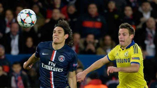 cavani ante chelsea afp