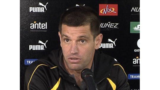 Peñarol con cambios para buscar la recuperación ante Fénix