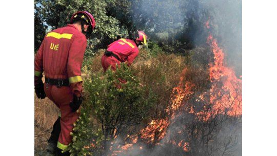 Incendios en España causan 4 muertos y zonas arrasadas