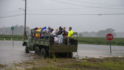 florence se debilita pero deja 13 muertos y la amenaza de inundaciones en eeuu