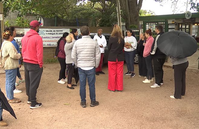 Los padres de alumnos piden respuestas.