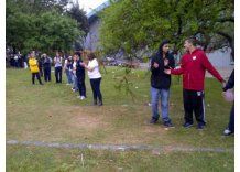 Mil jóvenes se dieron abrazo simbólico en el Estadio Centenario
