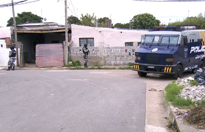 allanamiento-nuevo-paris-moto-alta-cilindrada-rapiñas