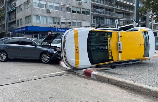 taxi-auto-benito-blanco-y-barreiro-foto-Auyanet.jpg