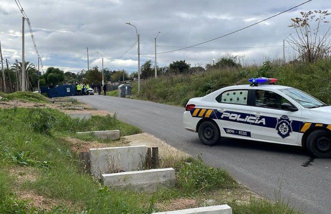 Foto: Paola Botti, Subrayado. Lugar donde ocurrió el femicidio y suicidio, en Punta de Rieles.