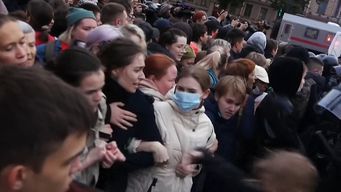 miles de detenidos y jovenes que buscan salir de rusia tras anuncio de putin sobre reservistas